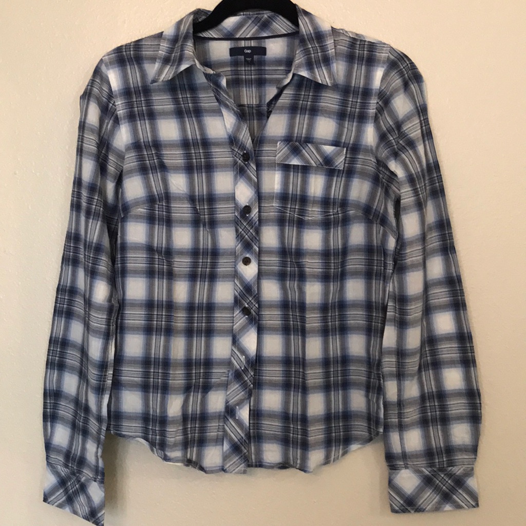 Gap| Button Down Shirt